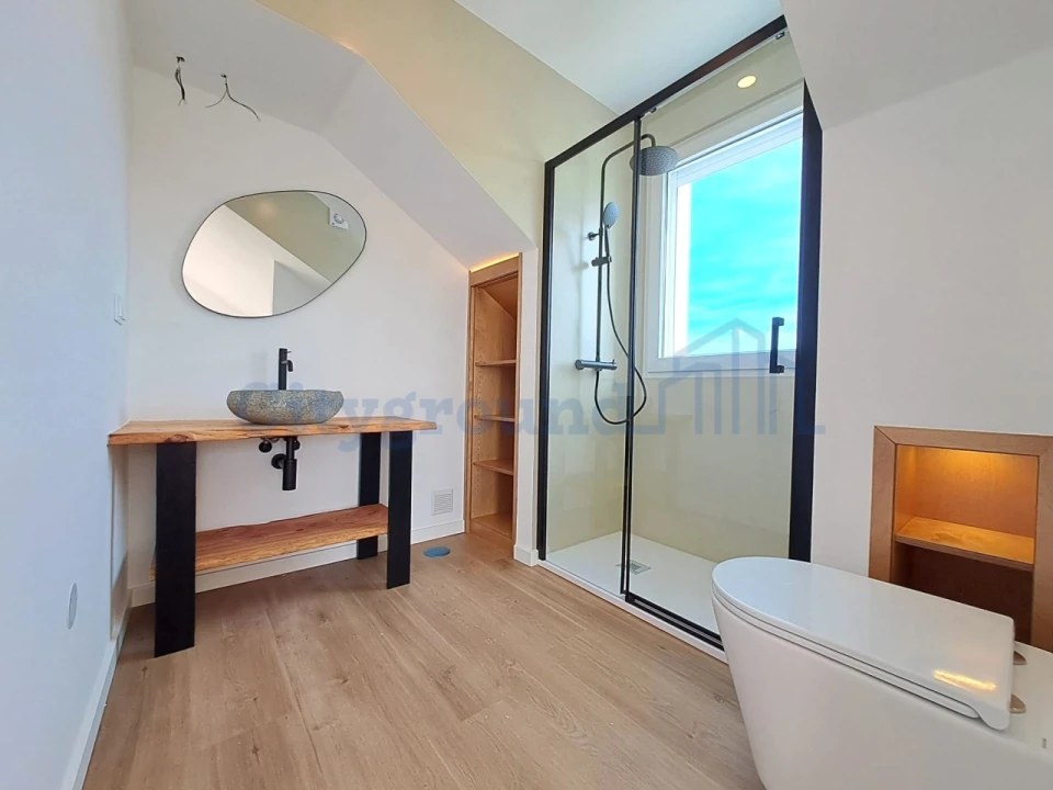 Moradia T2 para Venda em Atouguia da Baleia Foto 15