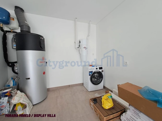 Moradia T4 para Venda em Atouguia da Baleia Foto 5