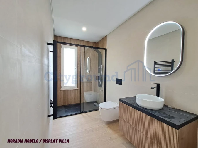 Moradia T4 para Venda em Atouguia da Baleia Foto 10