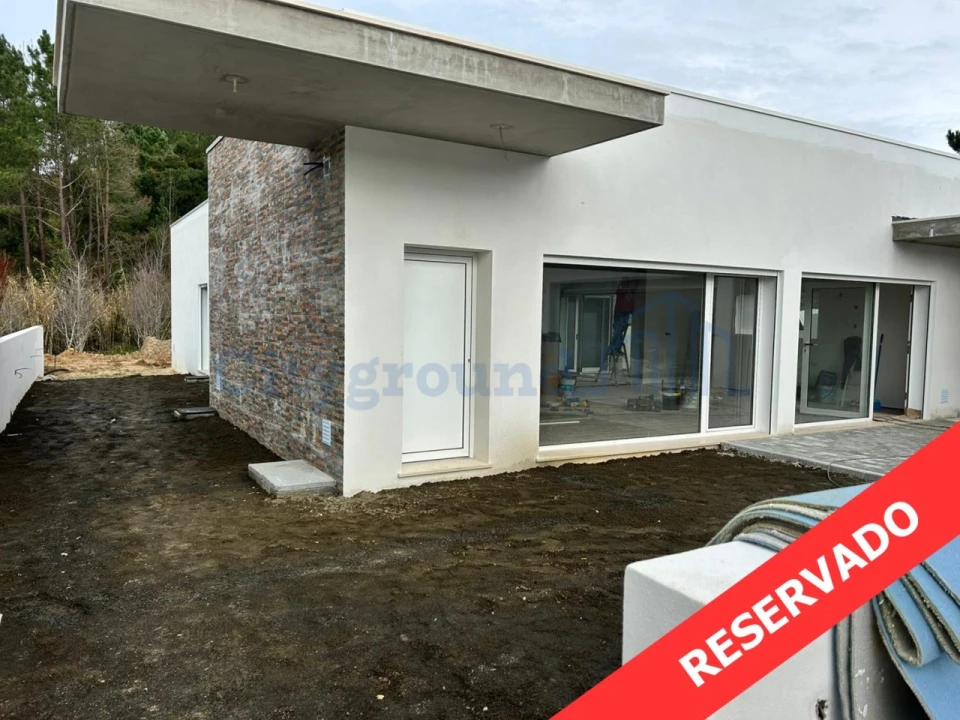 Moradia T4 para Venda em Leiria, Pousos, Barreira e Cortes Foto 1