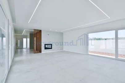 Moradia T4 para Venda em Nadadouro