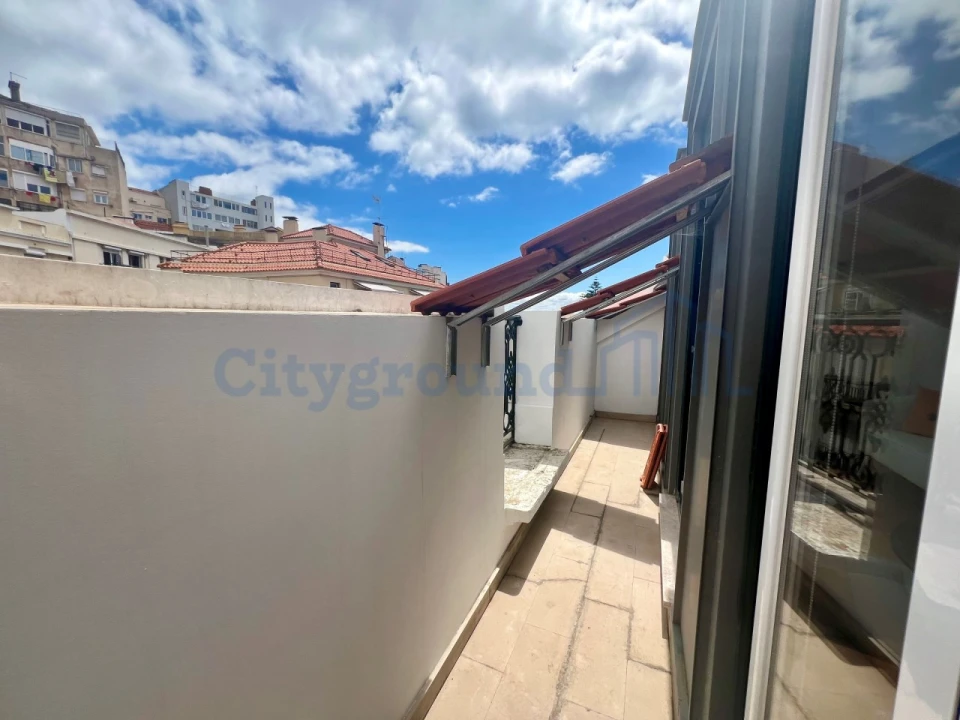 Apartamento T2 para Venda em São Vicente Foto 3