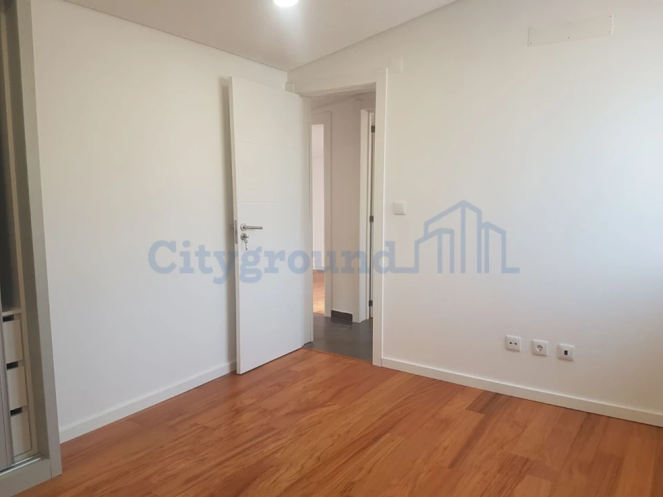 Apartamento T3 para Venda em São Vicente Foto 8