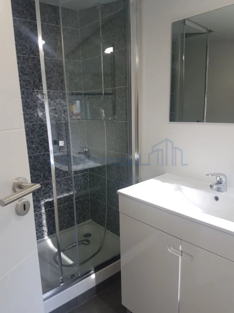 Apartamento T3 para Venda em São Vicente