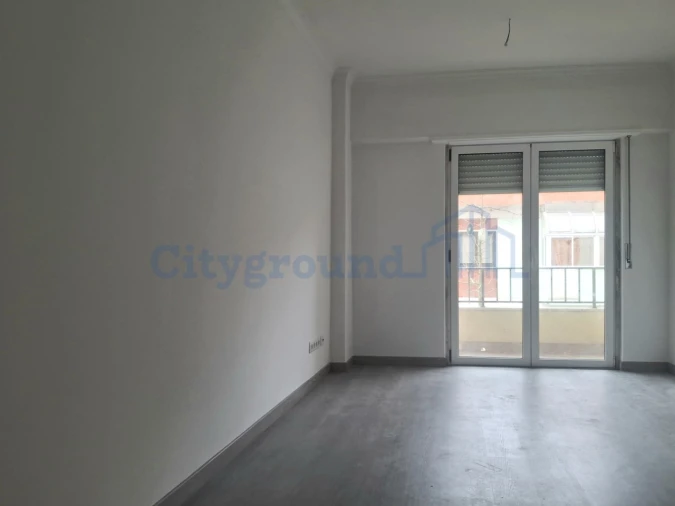 Apartamento T1 para Venda em Cacém e São Marcos Foto 5