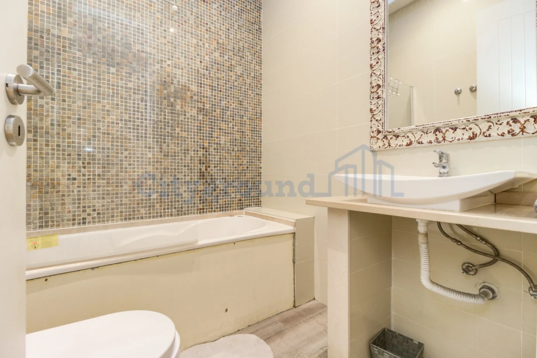 Apartamento T3 para Venda em Santa Maria Maior Foto 14