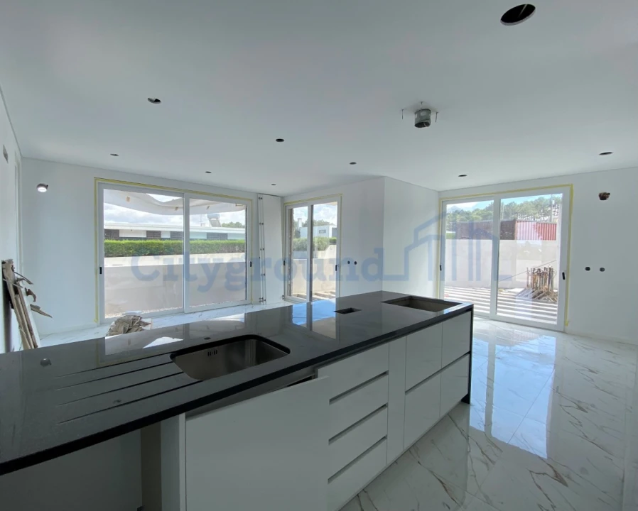 Moradia T2 para Venda em Tornada e Salir do Porto Foto 23