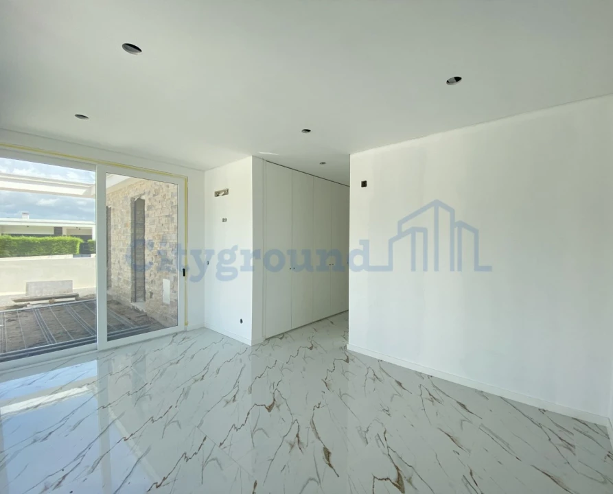 Moradia T2 para Venda em Tornada e Salir do Porto Foto 31