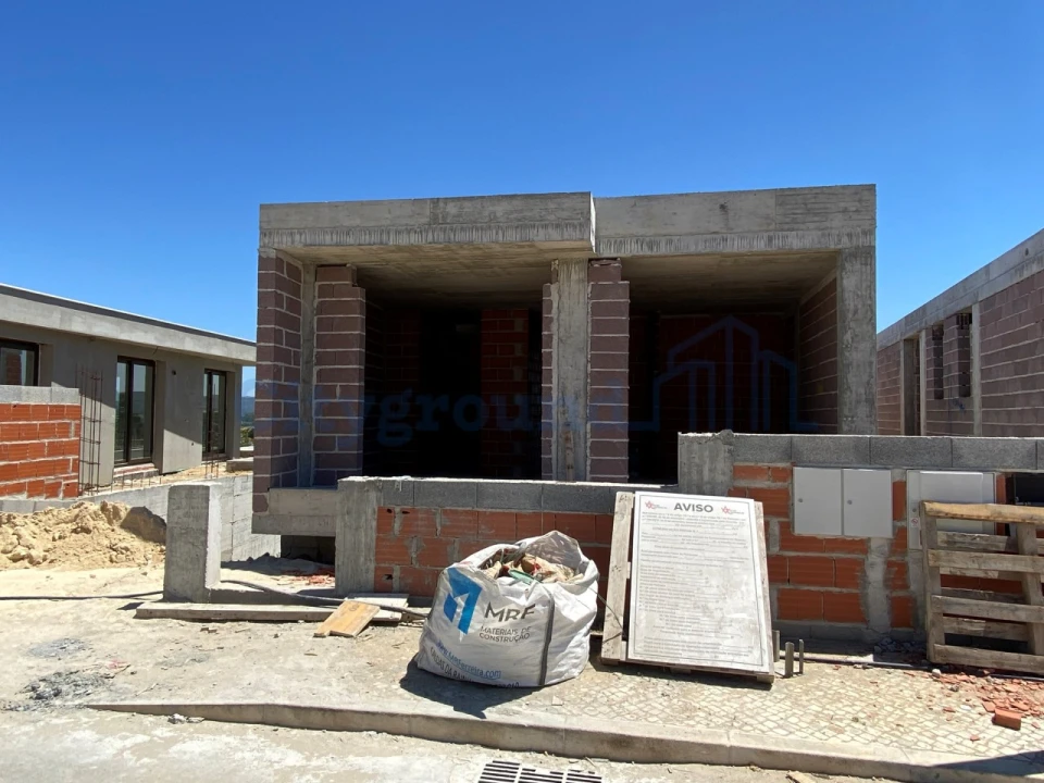 Moradia T2 para Venda em Tornada e Salir do Porto Foto 15