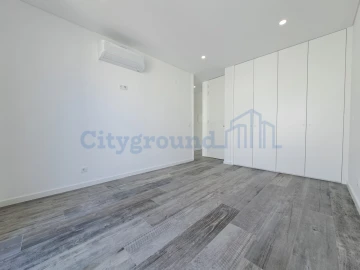 Moradia T2 para Venda em Tornada e Salir do Porto