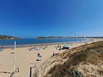 Moradia T2 para Venda em Tornada e Salir do Porto