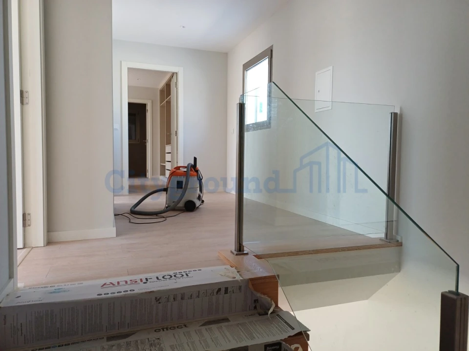 Moradia T4 para Venda em Batalha Foto 19