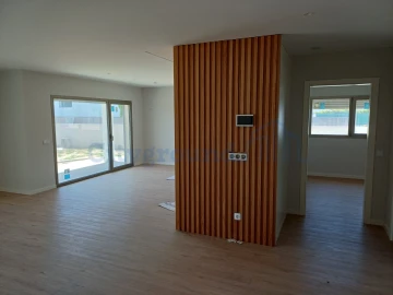 Moradia T4 para Venda em Batalha