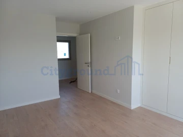 Moradia T4 para Venda em Batalha