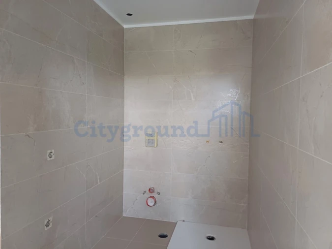 Moradia T4 para Venda em Batalha Foto 19