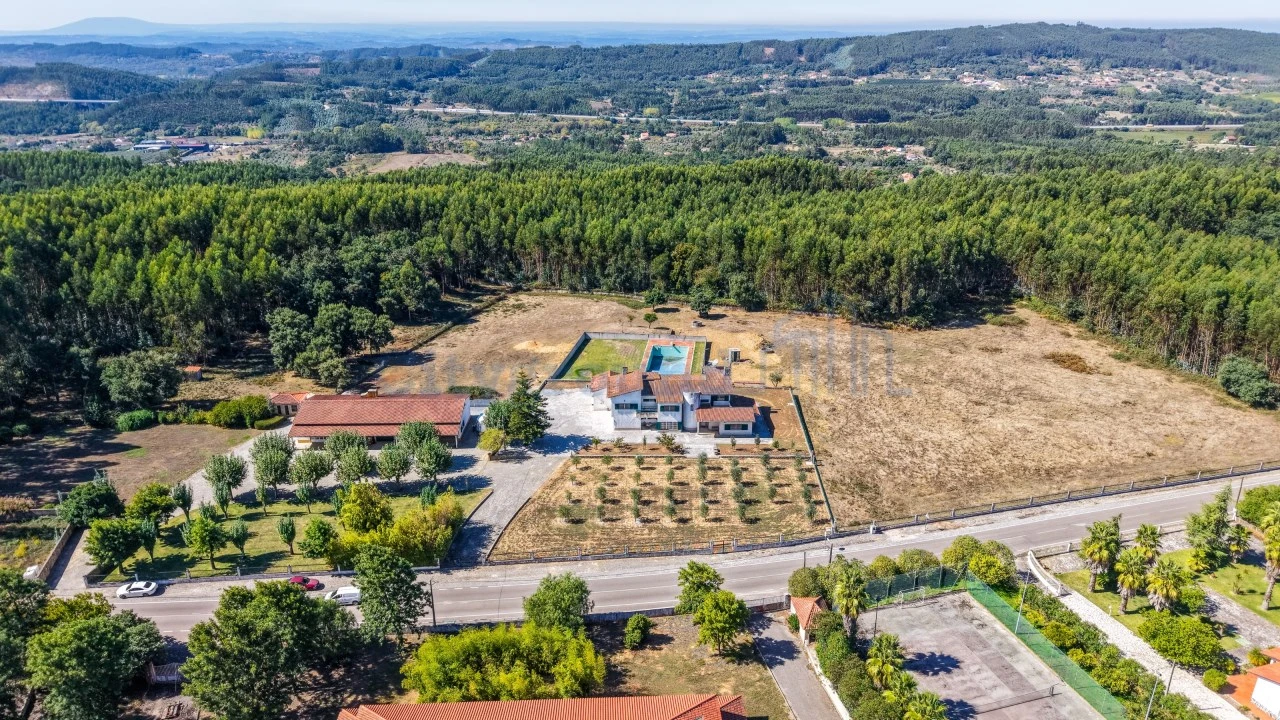 Quinta T6 para Venda em Nossa Senhora do Pranto Foto 1