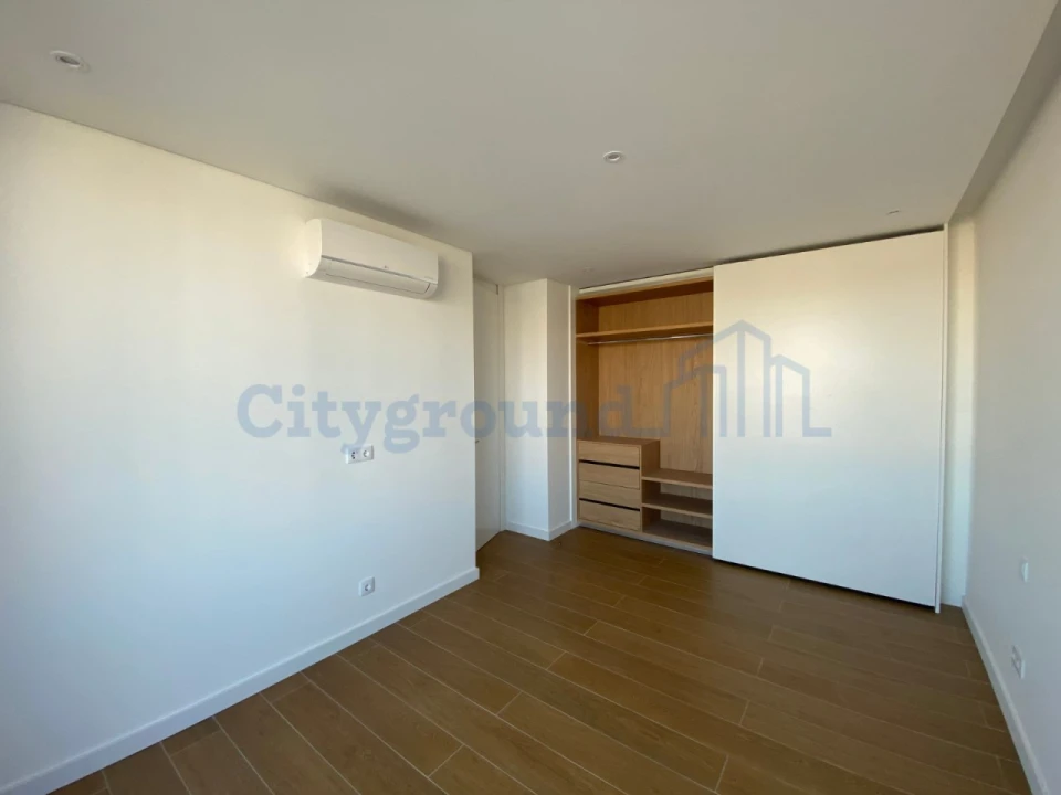 Apartamento T3 para Venda em São Martinho do Porto Foto 7