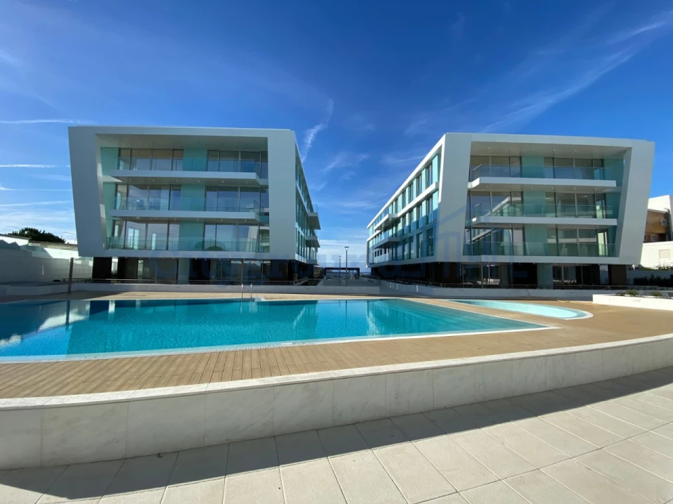 Apartamento T3 para Venda em São Martinho do Porto Foto 2