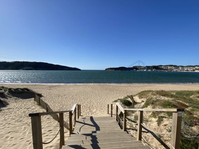 Apartamento T3 para Venda em São Martinho do Porto Foto 18