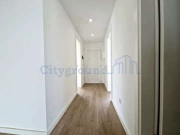 Moradia T4 para Venda em Corroios
