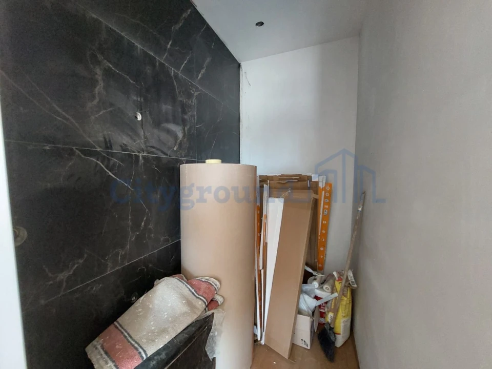 Moradia T4 para Venda em Santa Maria, São Pedro e Sobral da Lagoa Foto 14