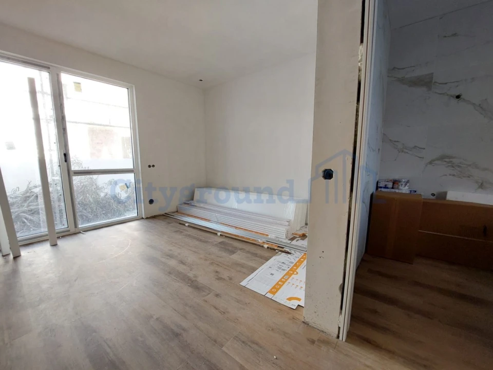 Moradia T4 para Venda em Santa Maria, São Pedro e Sobral da Lagoa Foto 15