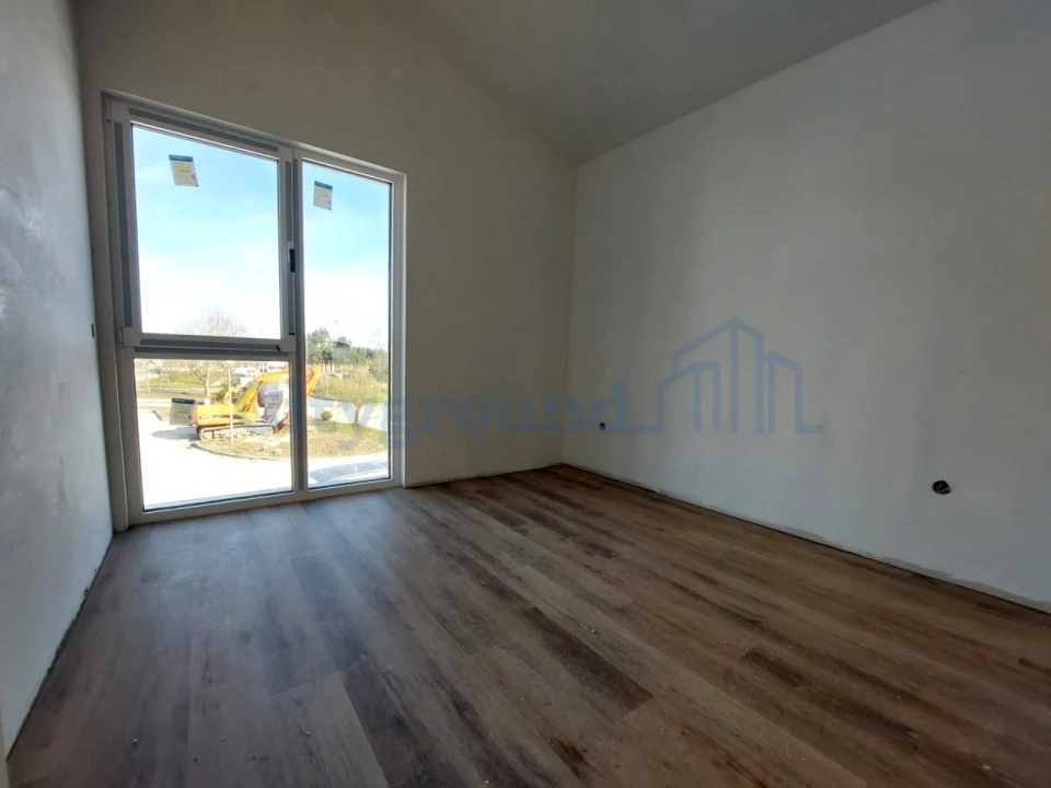 Moradia T4 para Venda em Santa Maria, São Pedro e Sobral da Lagoa Foto 29