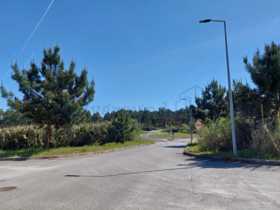 Moradia T4 para Venda em Santa Maria, São Pedro e Sobral da Lagoa Foto 40