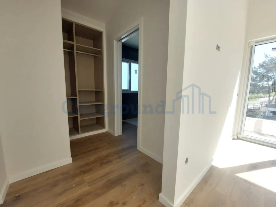 Moradia T4 para Venda em Santa Maria, São Pedro e Sobral da Lagoa Foto 17