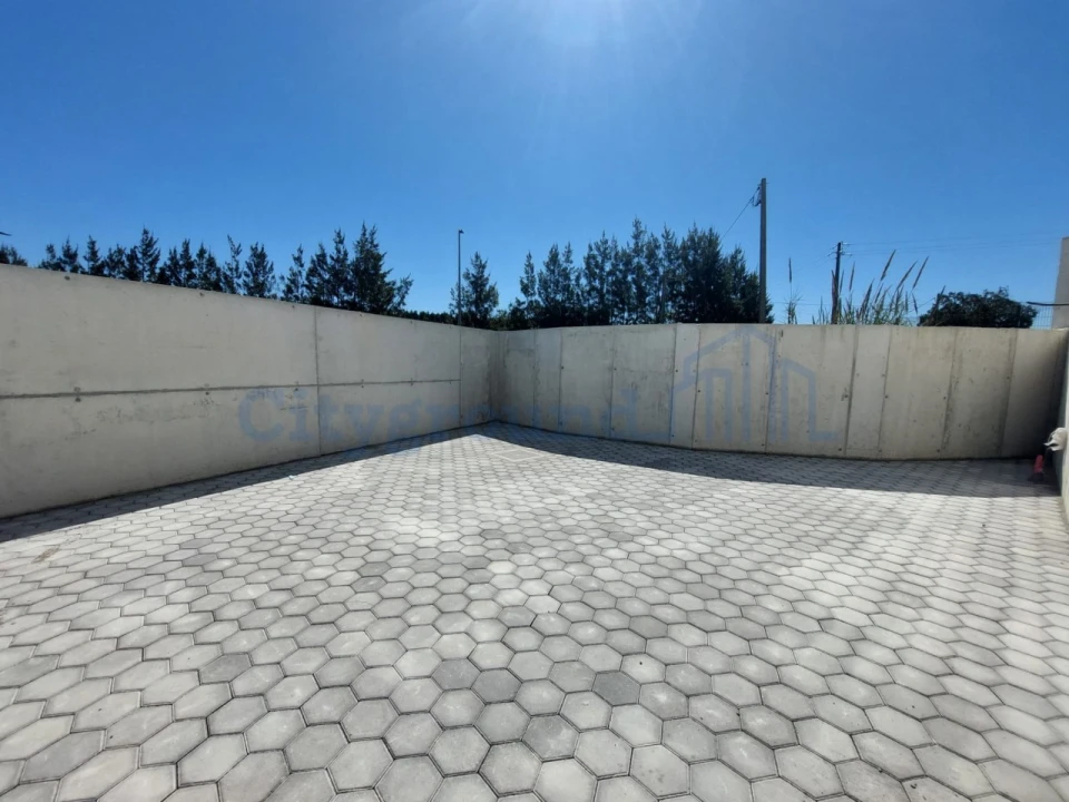 Moradia T4 para Venda em Santa Maria, São Pedro e Sobral da Lagoa Foto 41