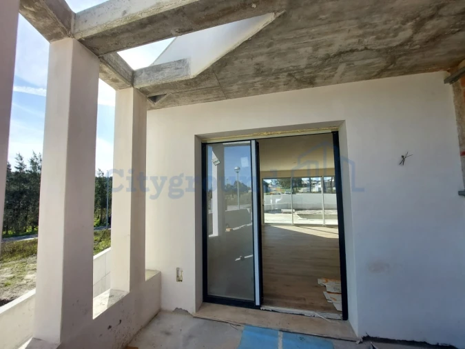 Moradia T4 para Venda em Santa Maria, São Pedro e Sobral da Lagoa Foto 38