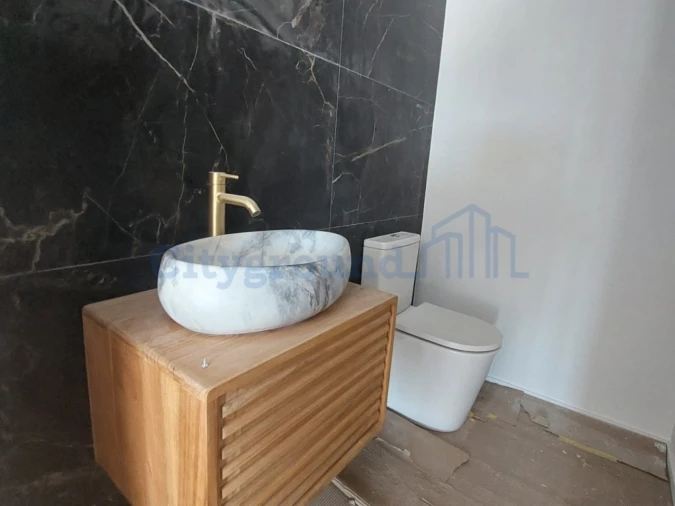 Moradia T4 para Venda em Santa Maria, São Pedro e Sobral da Lagoa Foto 13