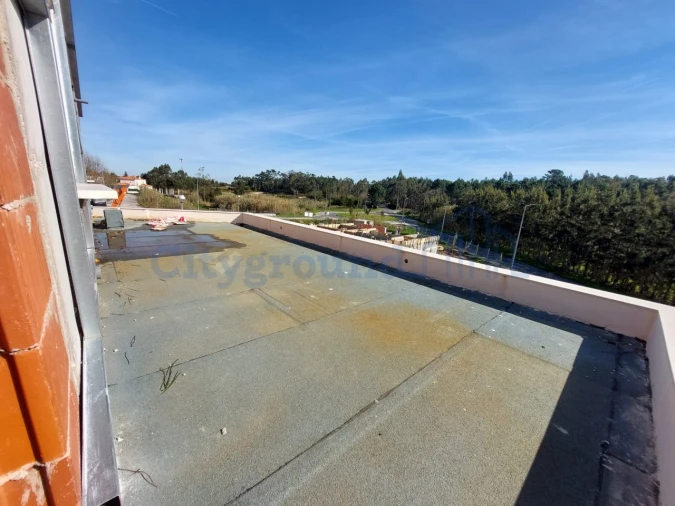 Moradia T4 para Venda em Santa Maria, São Pedro e Sobral da Lagoa Foto 22