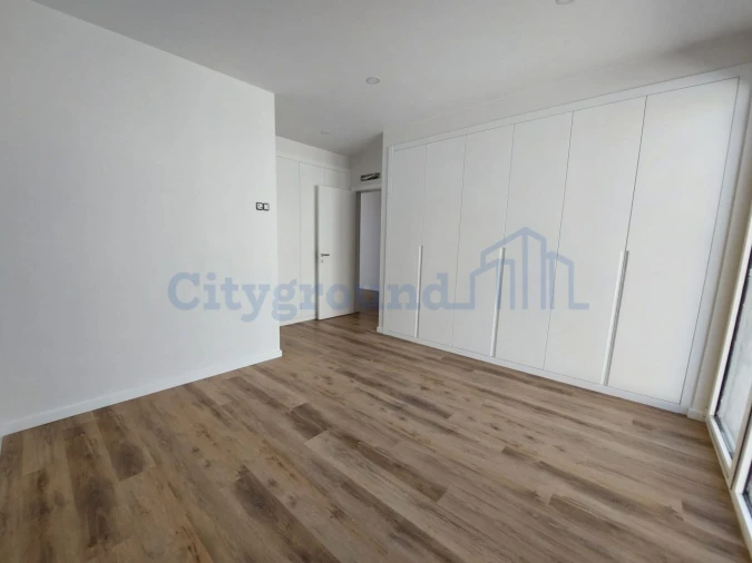 Moradia T4 para Venda em Santa Maria, São Pedro e Sobral da Lagoa Foto 16