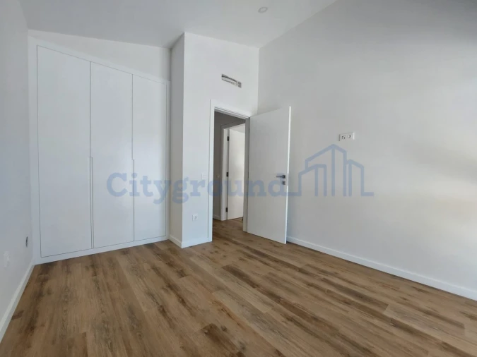 Moradia T4 para Venda em Santa Maria, São Pedro e Sobral da Lagoa Foto 33