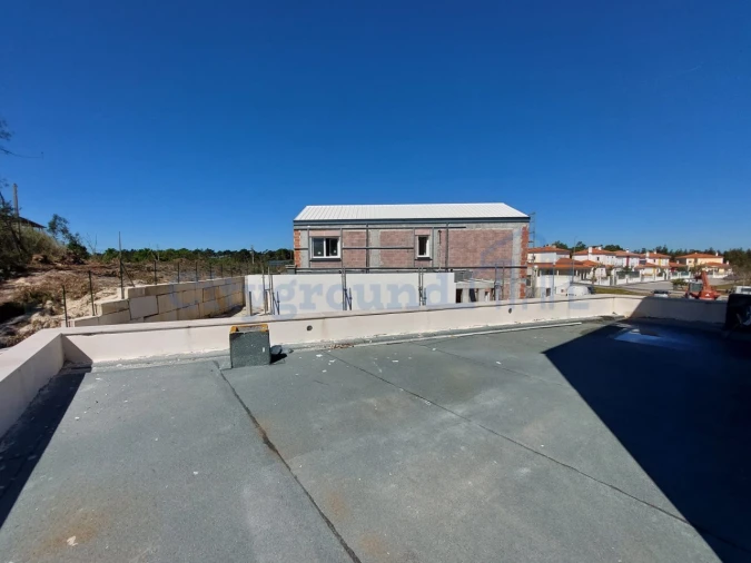 Moradia T4 para Venda em Santa Maria, São Pedro e Sobral da Lagoa Foto 35