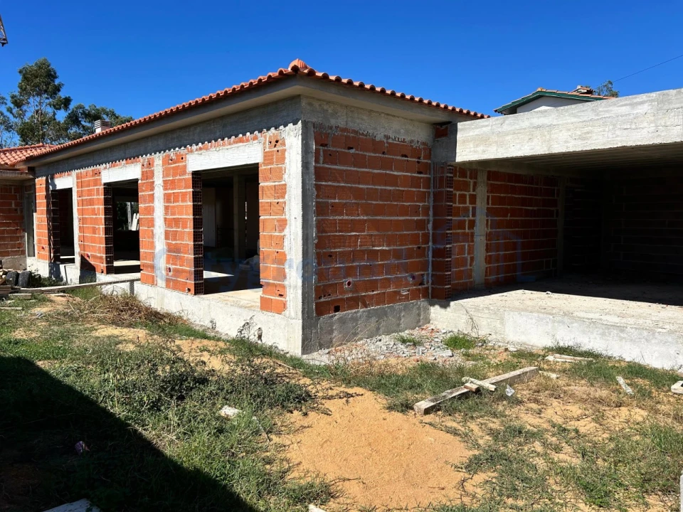 Moradia T3 para Venda em Souto da Carpalhosa e Ortigosa Foto 3