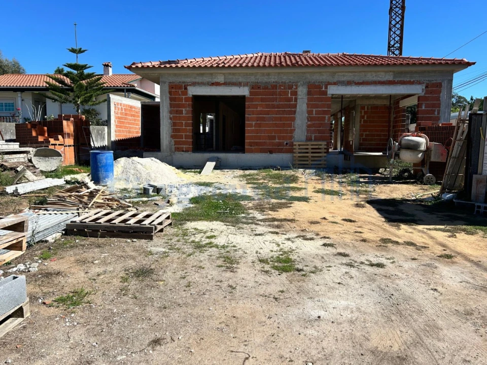 Moradia T3 para Venda em Souto da Carpalhosa e Ortigosa Foto 5