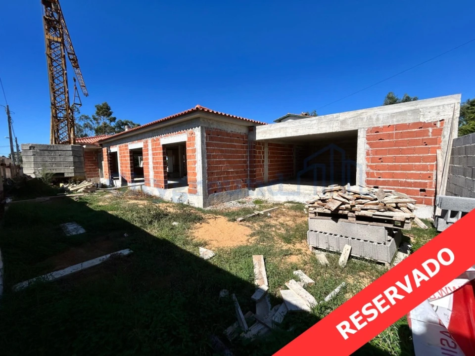 Moradia T3 para Venda em Souto da Carpalhosa e Ortigosa Foto 1