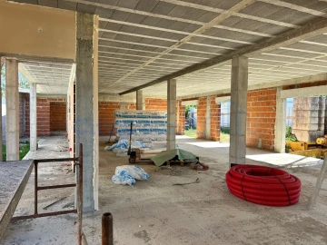 Moradia T3 para Venda em Souto da Carpalhosa e Ortigosa