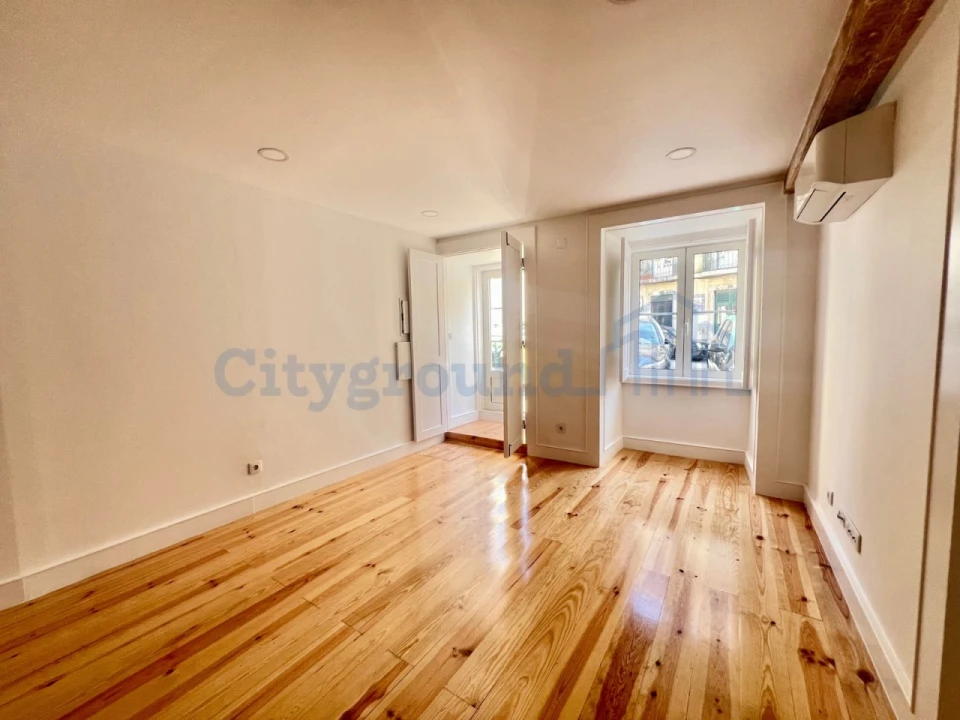Apartamento T2 para Venda em São Vicente Foto 2