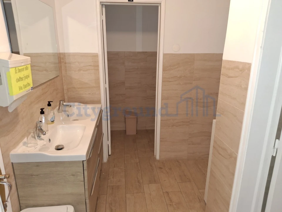 Apartamento T3 para Venda em Avenidas Novas Foto 9