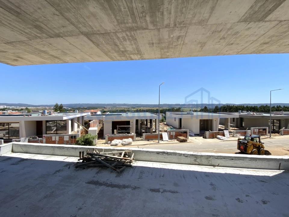 Moradia T3 para Venda em Tornada e Salir do Porto Foto 13