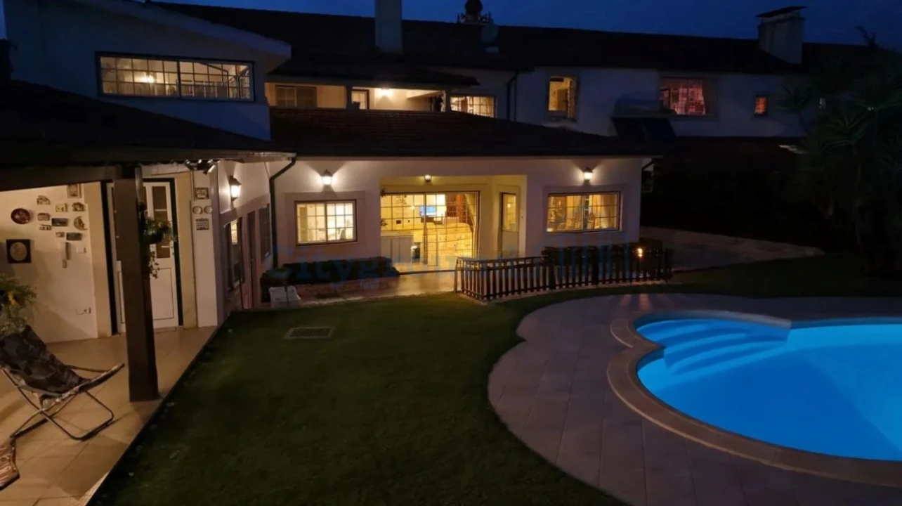 Moradia T10 para Venda em Louriçal Foto 5