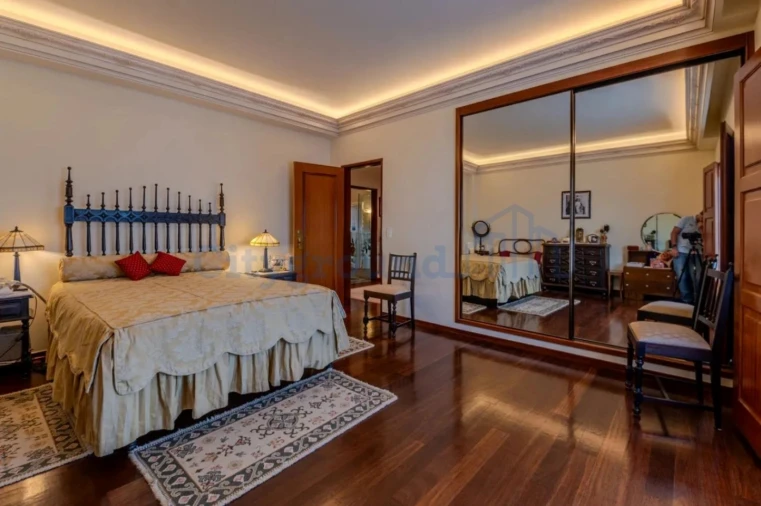 Moradia T10 para Venda em Louriçal Foto 17