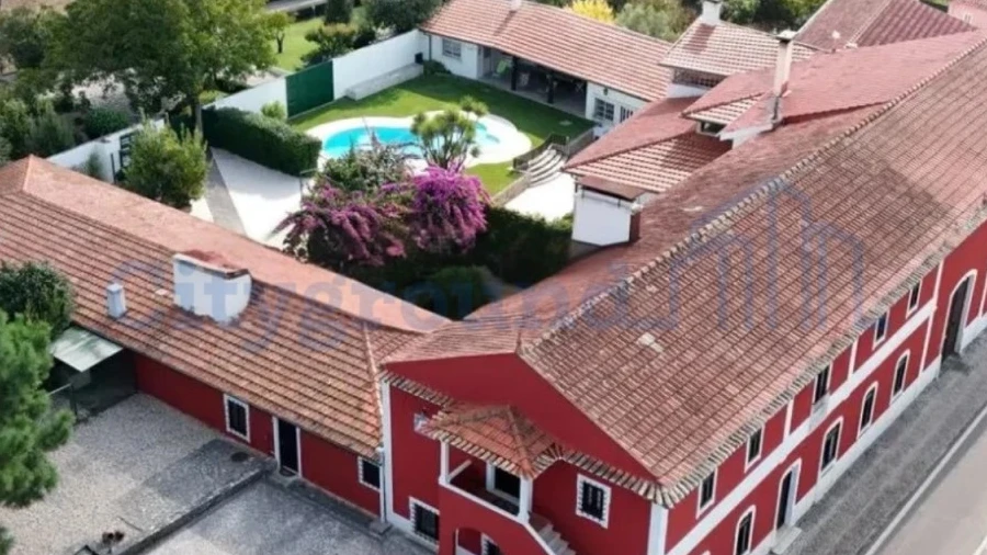 Moradia T10 para Venda em Louriçal