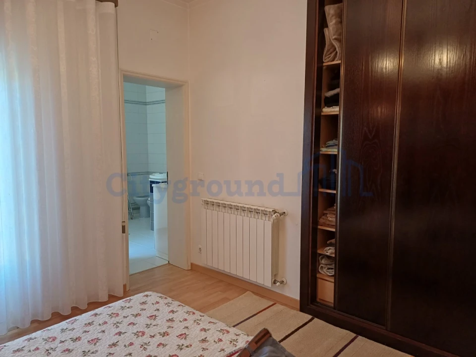 Moradia T4 para Venda em Marinha Grande Foto 12