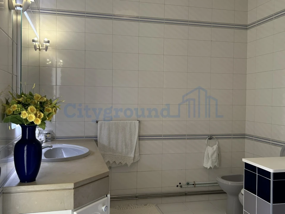 Moradia T4 para Venda em Marinha Grande Foto 13