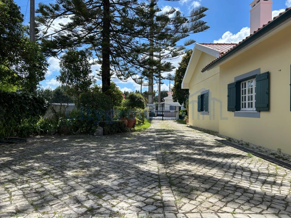 Moradia T4 para Venda em Marinha Grande Foto 32