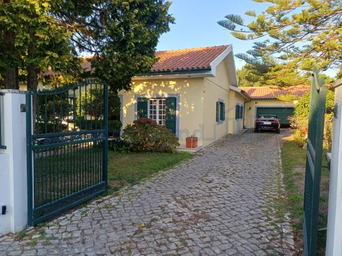 Moradia T4 para Venda em Marinha Grande Foto 37